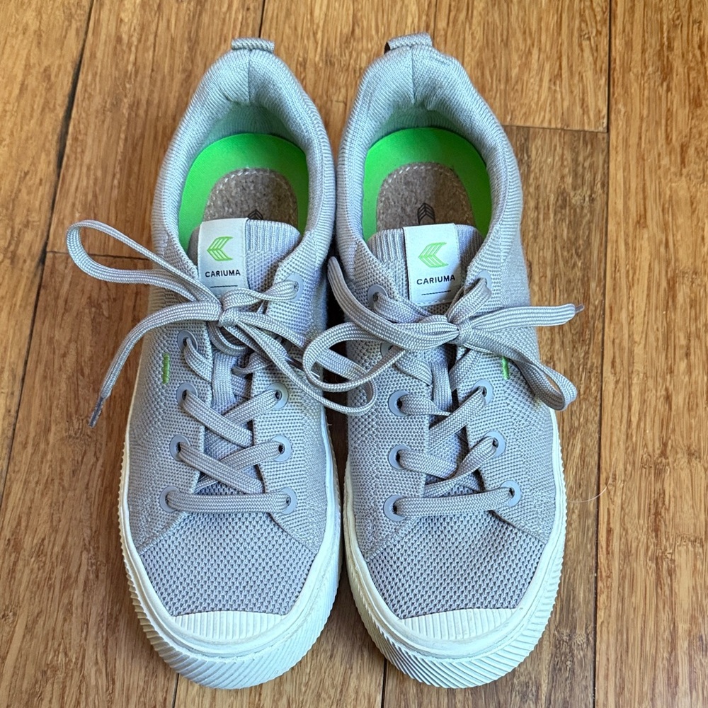 Cariuma Light Gray Sneakers women’s 9.5